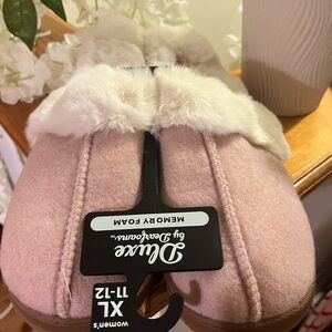 Dearfoams Diluxe Memory Foam Pink Slippers with Cream Faux Fur Size XL 11/12 NWT